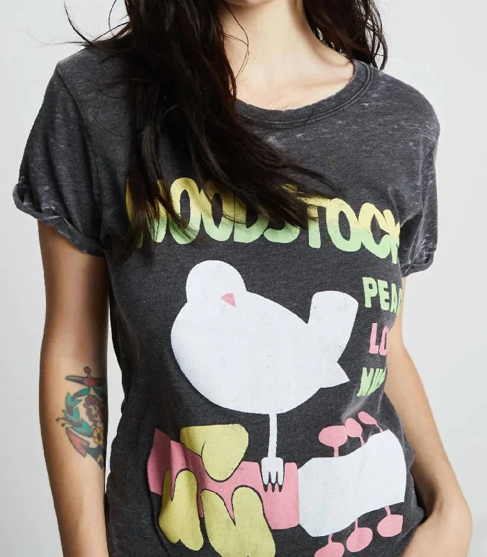 Woodstock Tune In Tee In Black