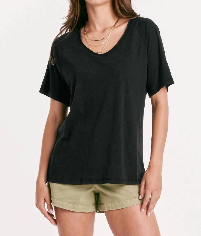 Taylor Relaxed V-Neck Slubbed Basic Tee In Black