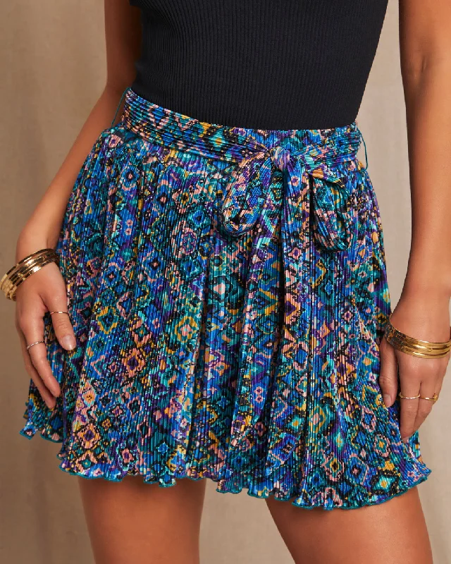 Kihei Geo Print Pleated Tie Waist Shorts