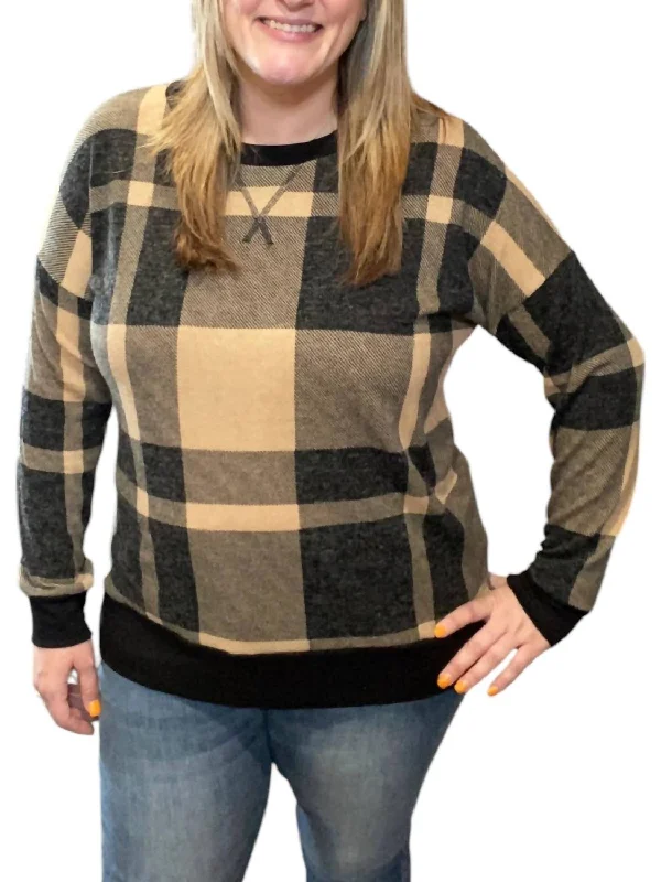 Plaid Weekender Tee In Taupe/black