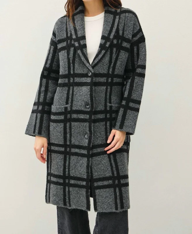 Women's Outfit For The Office Ollie Oversized Plaid Sweater Coat In Black
